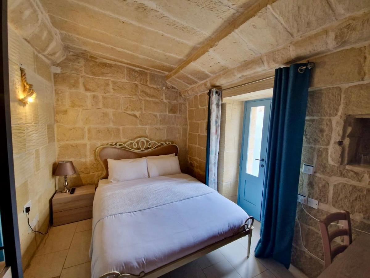 Ta Pinu Guesthouse Gharb  Exterior photo