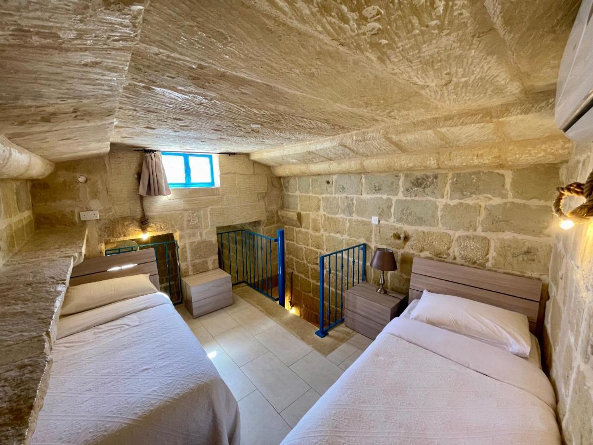 Ta Pinu Guesthouse Gharb  Exterior photo