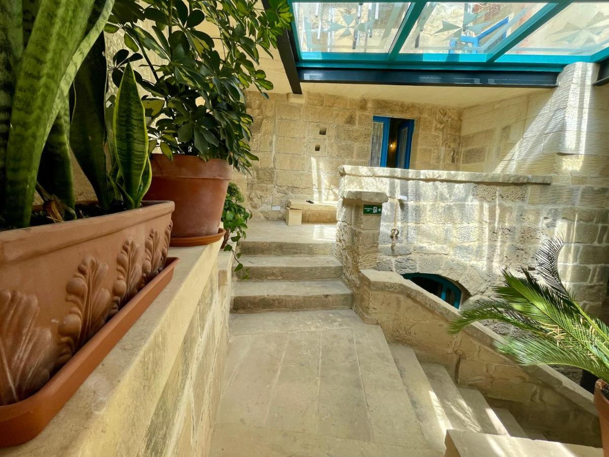 Ta Pinu Guesthouse Gharb  Exterior photo