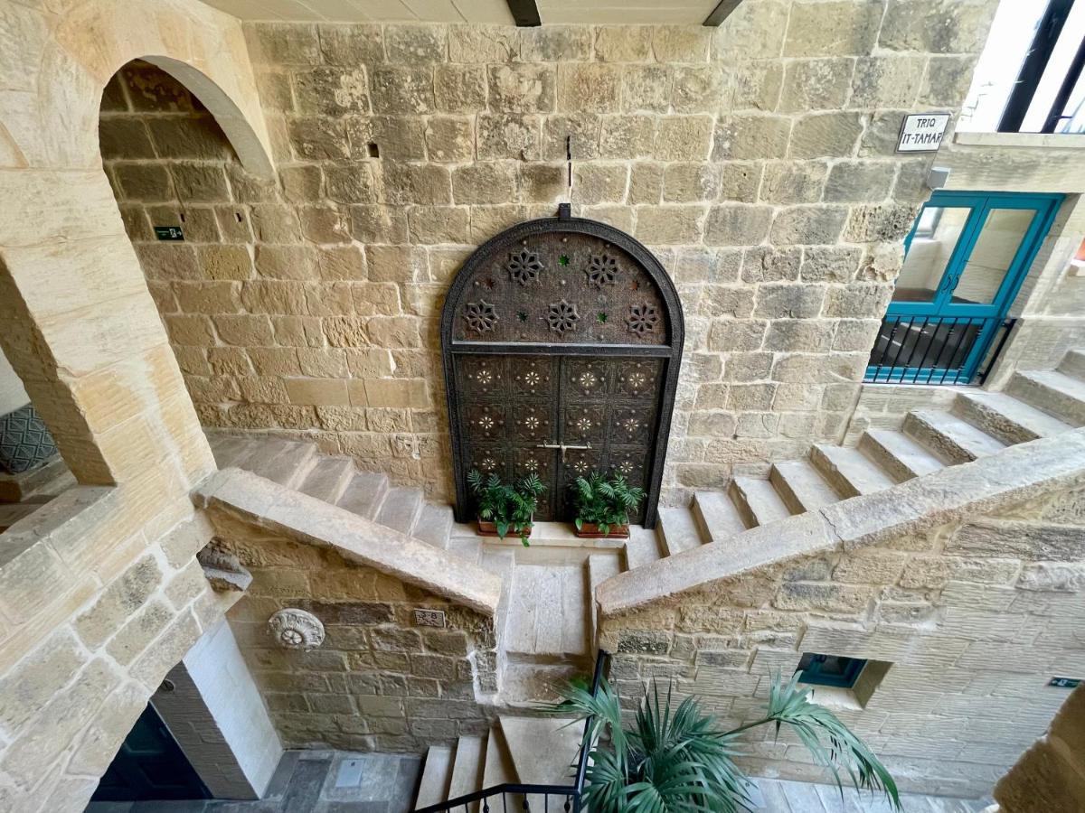 Ta Pinu Guesthouse Gharb  Exterior photo
