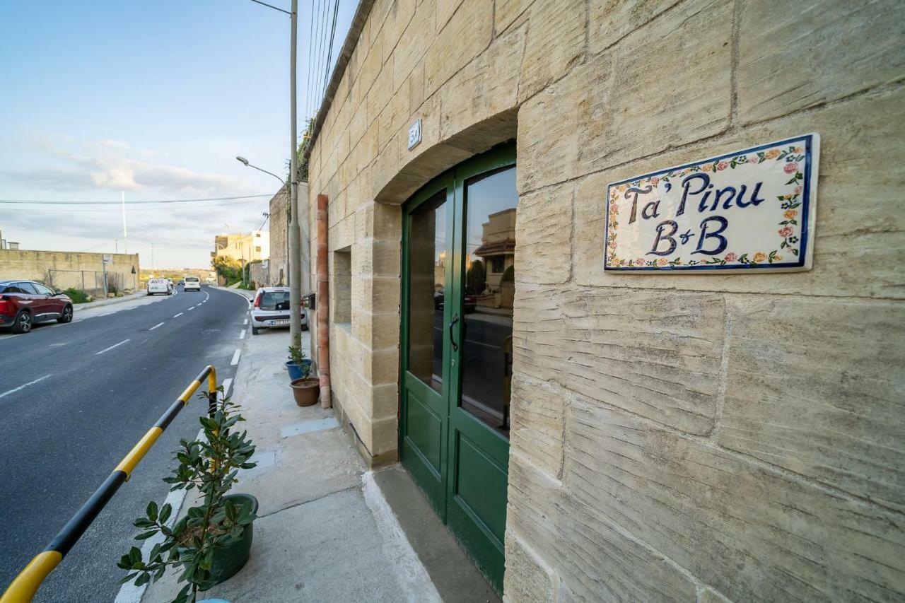 Ta Pinu Guesthouse Gharb  Exterior photo